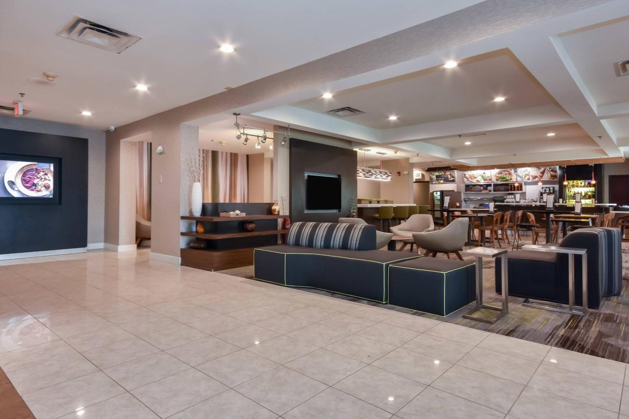 Courtyard By Marriott Charlotte Norman Huntersville