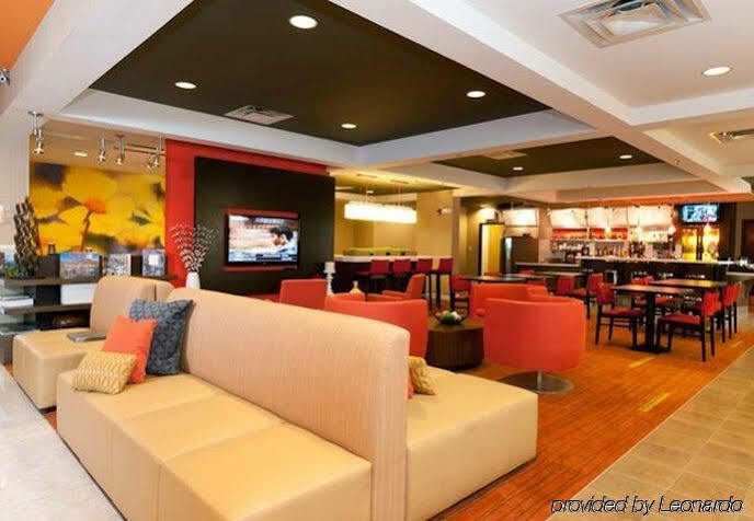 Courtyard By Marriott Charlotte Norman Hotel Huntersville